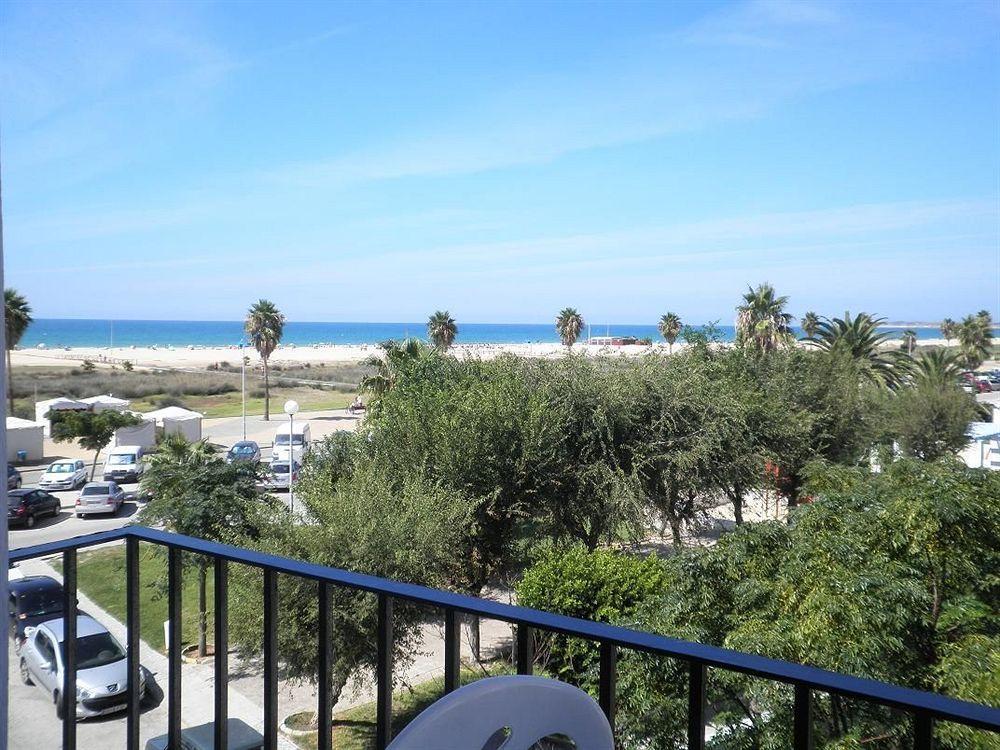 Hotel Oasis Conil De La Frontera Eksteriør billede